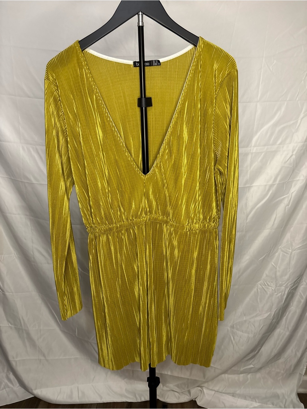 Boohoo Metallic Pleated V-Neck Long Sleeve Romper- Mustard Yellow